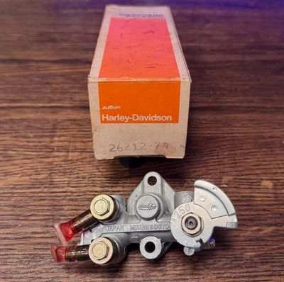 Harley Aermacchi SS SX 250 (1975-1978) Mikuni Oil Pump 175 26212-74 - Image 1 of 4