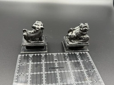 Par de selos antigos de leão guardião chinês esculpidos à mão Foo Dog conforme encontrado - Imagem 1 de 4
