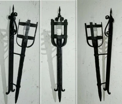 applique in ferro battuto  mod. 'Antica Torcia Regale" - Immagine 1 di 4