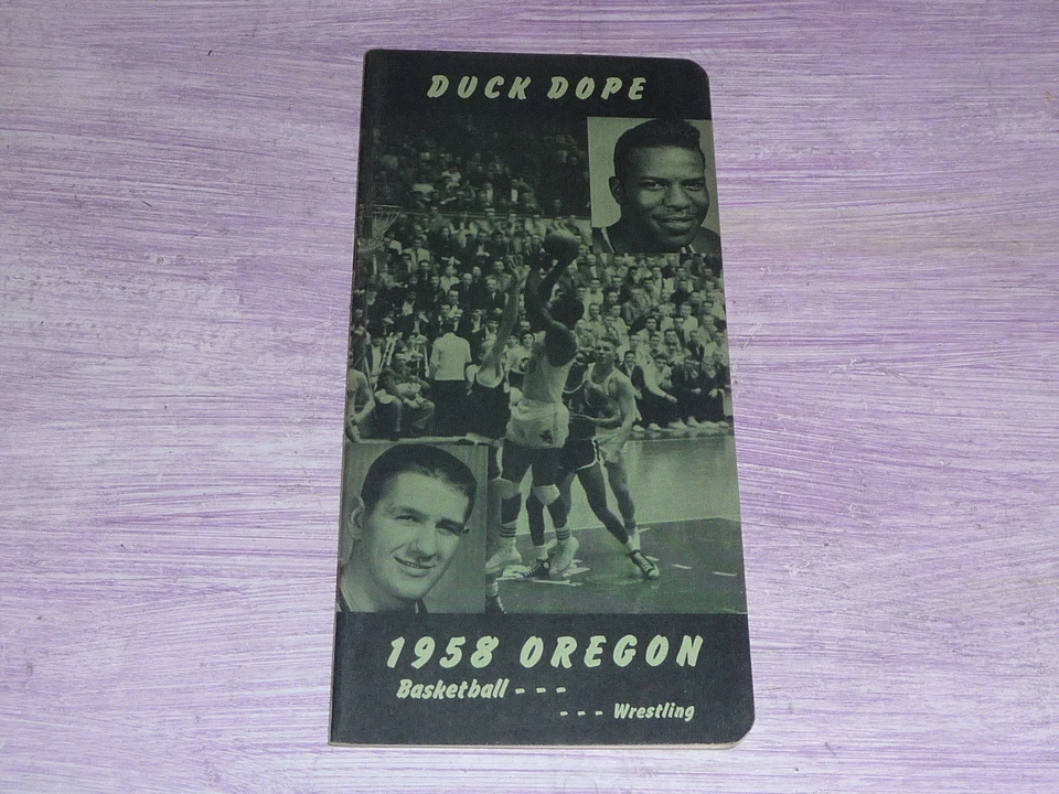1958 1959 OREGON DUCKS COLLEGE BASKETBALL MEDIA GUIDE EX-MINT - Image 1 of 1
