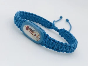 Pulsera Azul Conla Virgen de Fátima Doble Macramé Reversible Ajustable Ovalada - Imagen 1 de 2