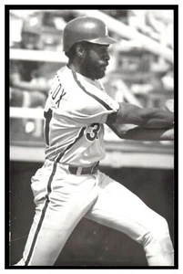 Garry Maddox (1984) Philadelphia Phillies Vintage Baseball Postcard PCPH - Picture 1 of 2