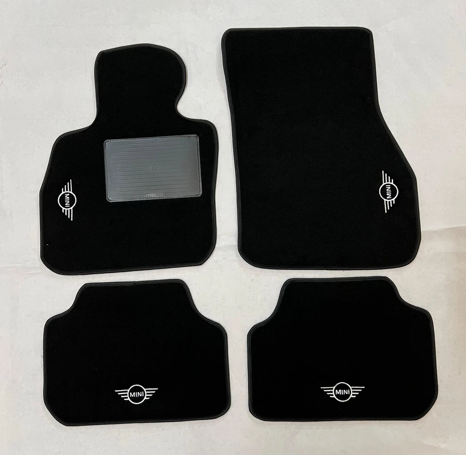 Tappetini auto per Mini Clubman II F54 dal 2014 in poi. Personalizzabili - Immagine 1 di 1