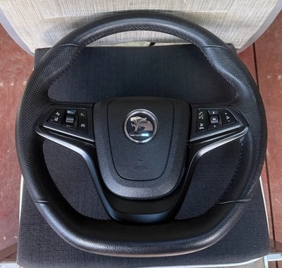 HSV 2017 VF GTSR GENUINE COMPLETE RED STITCH & BLACK TRIM STEERING WHEEL & PAD!! - Image 1 of 4