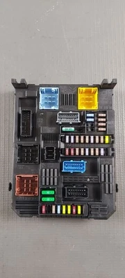 Peugeot Partner III 2022 1.5 Diesel Fuse module 984514128000 ATT49903 - Image 1 of 4