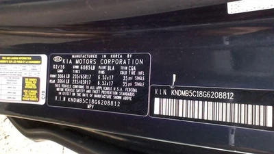 Manija de puerta exterior trasera derecha usada se adapta a: puerta trasera Kia Sedona 2016 pintada Rea Foto 1 de 4