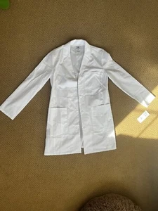 NWT Cherokee Modern Classic Unisex Lab Coat White 2319 Size S Scrubs BRAND NEW - Picture 1 of 4