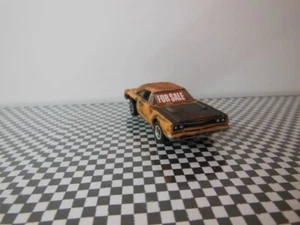 1969 Plymouth Roadrunner / Diorama Junkyard Wrecked Weathered Car 1/64 - Picture 1 of 11