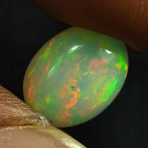 Piedra preciosa suelta ovalada ópalo blanco welo etíope natural de 2,52 quilates M565 - Imagen 1 de 4