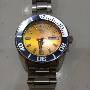 Reloj Automático Deportivo SEIKO 5 4R36-06R0 Acero Inoxidable Esfera Naranja - Imagen 1 de 7