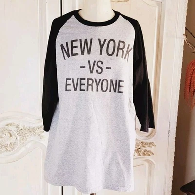 Camisa deportiva vintage New York Vs Everyone de Gildan talla L Foto 1 de 4