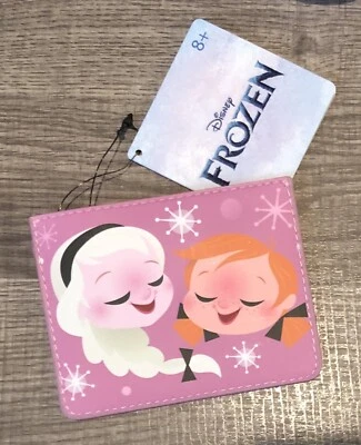 ¡YAY! ¡NUEVO CON ETIQUETAS!  ¡Tarjetero Loungefly Disney Frozen Elsa & Ana de cuero sintético! Foto 1 de 2
