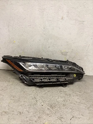 Faro derecho pasajero Toyota Venza 2021-2024 OEM MUTI REFLECTOR Foto 1 de 4