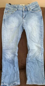 GIRLS L.E.I JEANS SIZE 7 CHELSEA LOWRISE FLAIR SUPER CUTE!! - Picture 1 of 3
