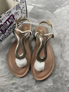 BRASH Women's Gold Thong Toe Size 11 New - Picture 1 of 4