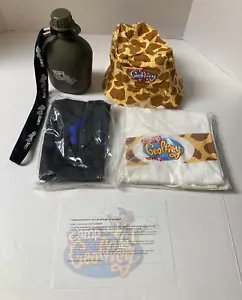 Toys R Us Camp Geoffrey Artikel Vintage Spielzeug R Us Erinnerungsstücke Shirt Mütze Kantine + - Bild 1 von 24