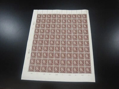 FINLANDIA 1930 Sc#158 5p Brazos de León Hoja Completa de 100 Estampillas MNH VF SCV $50 Foto 1 de 2