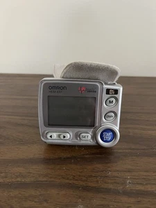 Omron HEM-637 Monitor BP da polso - Funziona, con custodia, senza cavo, difficile da usare - Foto 1 di 5