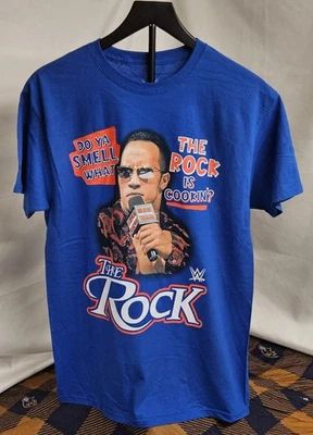 Camiseta para hombre con licencia WWE Ripple Junction The Rock gráfica talla mediana azul Foto 1 de 4