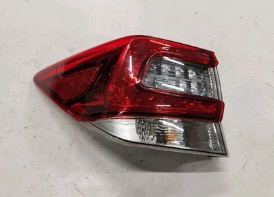 Lámpara de luz trasera exterior trasera izquierda OEM 2019-2023 Subaru Crosstrek (9H8) Foto 1 de 4