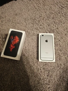 Boost Mobile Apple iPhone 6s 32GB Silver - OPEN BOX - FAST SHIPPING! - Afbeelding 1 van 3