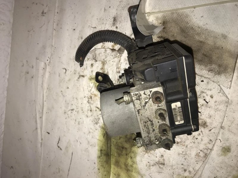 Модуль тормозного насоса ABS 2003 2004 03-04 Saturn ION задние барабанные тормоза - Изображение 1 из 2