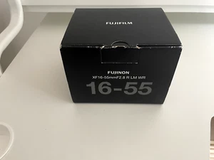 Fujifilm Fujinon XF 16-55mm R LM WR - aspherical lens f/2.8 - EXCELLENT - used - Picture 1 of 6
