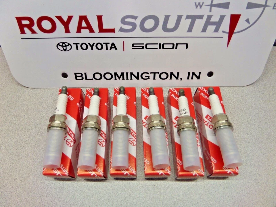 Juego de bujías Toyota Tacoma 05-15 FJ Cruiser 07-09 V6 1GRFE 4.0 originales OEM Foto 1 de 2