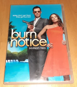 BURN NOTICE SEASON TWO DVD BOXSET 4-DISC EXCELLENT SHAPE RARE & OOP - Picture 1 of 2