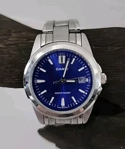 Elegante reloj pulsera Casio LTP-1215 azul plateado para mujer batería nueva funciona muy bien bonito - Imagen 1 de 24