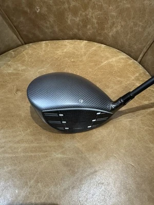 Controlador Taylormade QI35 LS 9° Stiff Flex - excelente estado - Imagen 1 de 3