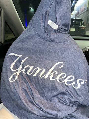 2023 Yankees Hoodie Shirt SGA 5/26 XL NEW Condition Cover
