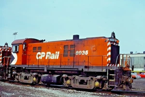 ORIGINAL SLIDE CANADIAN PACIFIC RWY RS23 8035 COTE ST. LUC QUEBEC 1979 - Picture 1 of 1