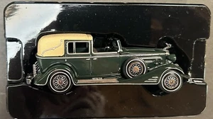 Matchbox Cars of Yesteryear 1933 Cadillac DYM35181 452 V16 - 47454 - Green Color - Picture 1 of 15