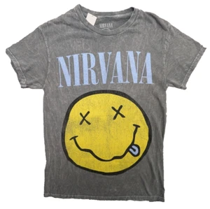 Nirvana T-shirt Mens Small Gray Acid Wash 1991 Album Nevermind Logo Concert 1991 - Picture 1 of 6