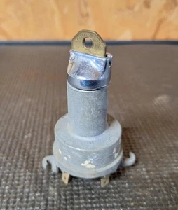 Chevy GM Delco Ignition Switch Tumbler w/ Key 544 - Picture 1 of 4