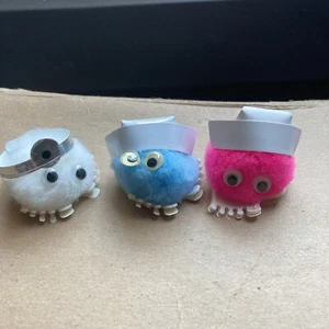 Vintage Wuppet WEEPUL Wuppie Googly Eye Fuzzy PomPom Weepuls Lot Doctor Nurse - Picture 1 of 4