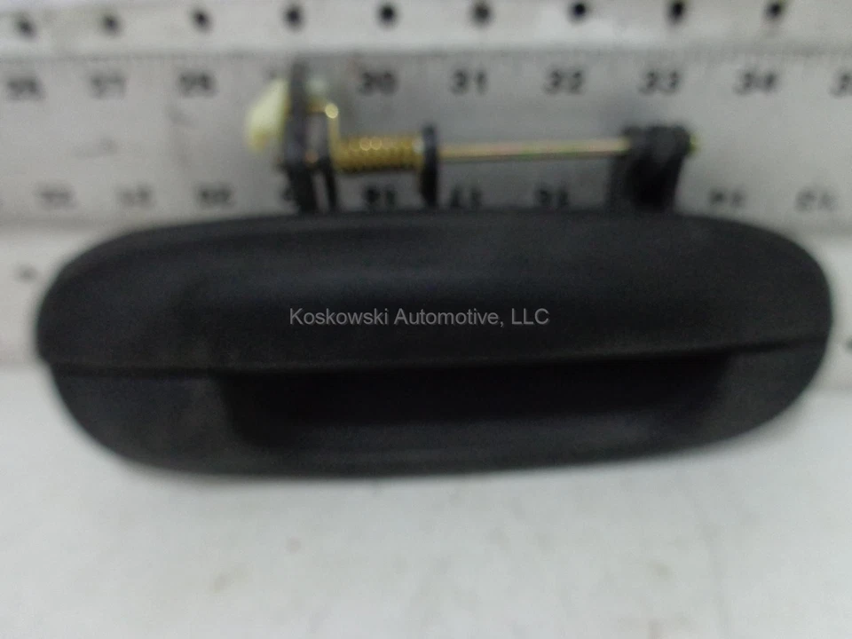 Maçaneta de porta GMC Envoy frente direita externa Chevy Trailblazer preta passageiro fabricante de equipamento original - Imagem 1 de 4