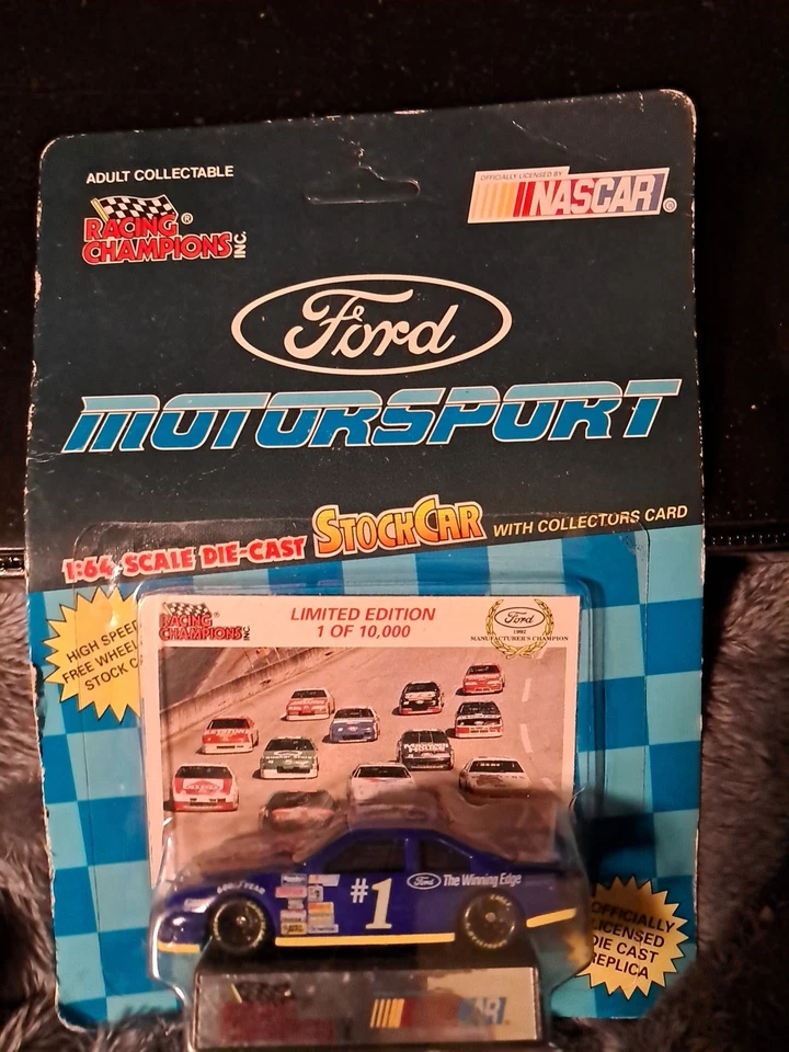 Campeones de carreras Ford Motorsport #1 1992 Manufacturers Champion Goodyear 1:64 Foto 1 de 4