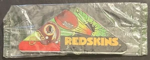 WASHINGTON REDSKINS NFL TRIANGLE PAPER FOOTBALL SEALED SERIES II NEW IN PACKAGE - Picture 1 of 2