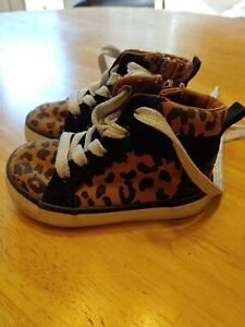 Baby Gap High top shoes,Leopard print zip up side,Childs Size 5