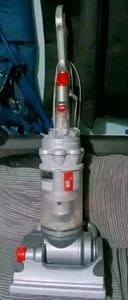 Dyson Dc14 Multifloor Upright vacuum cleaner 'random colour" - Picture 1 of 1