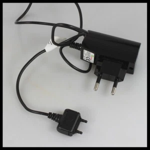 SONY ERICSSON Cellular Mobile Phone Mobilephone Wall Charger CST-60 CST-70 Black - Zdjęcie 1 z 1