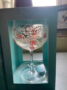 Globo de gin tónico Sunny By Sue vidrio Navidad acebo baya brillo en caja regalo - Imagen 1 de 4