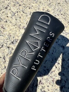 Pyramid Putters Blade Putter Headcover Black Synthetic Leather - Used - Picture 1 of 4