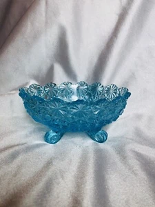 L.G. Wright Blue Daisy and Button Footed Dish - Picture 1 of 6