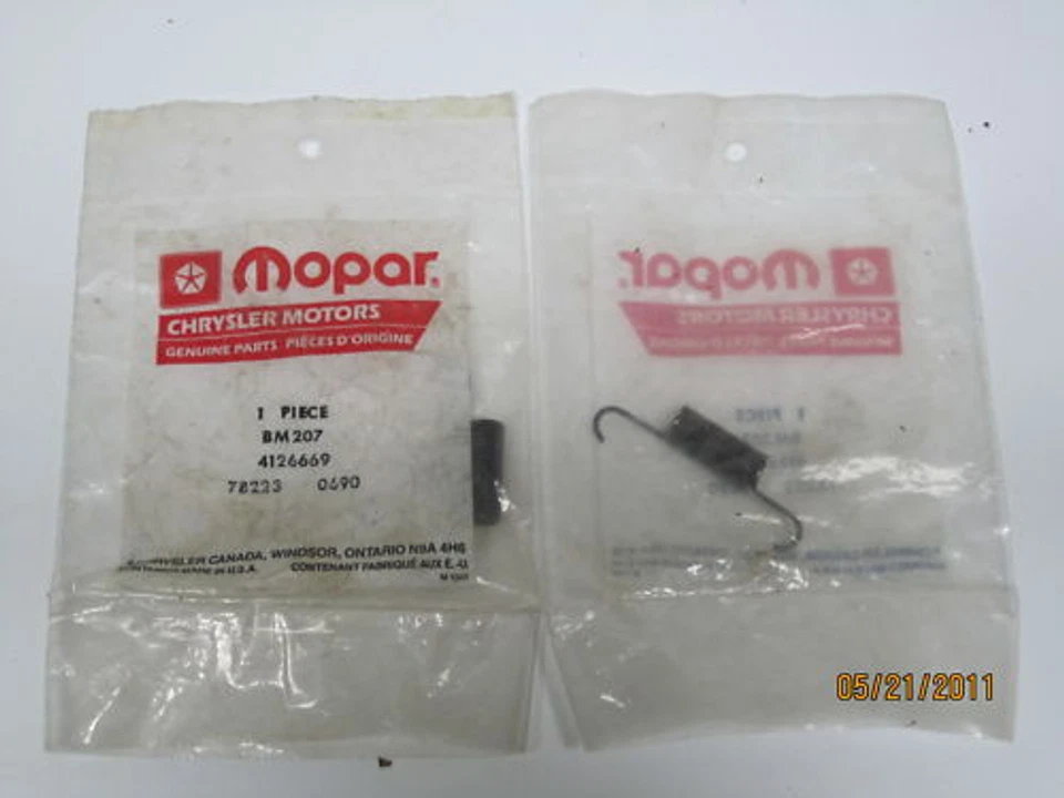 80-82 Dodge Omni Plymouth Horizon Rear Brake Shoe Lower Springs NOS 4126669 - Image 1 of 1