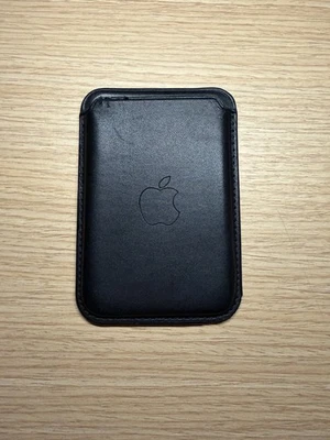 Black Leather Apple MagSafe Wallet With Animation - image 1 of 2