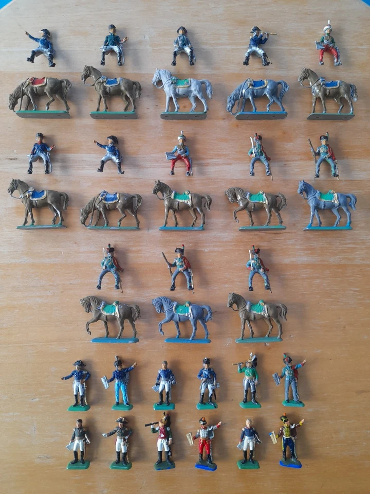 38 pc x Italeri 1/72 FRENCH IMPERIAL GENERAL STAFF Napoleonic figures Set 6016 - Image 1 of 4