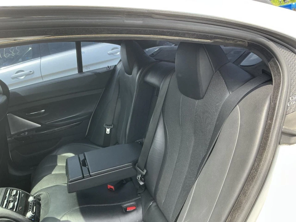BMW 650I  2013 Rear Seat 60/40 Split Bench Leather Black 4 Dr Gran Coupe  844127 Foto 1 de 4